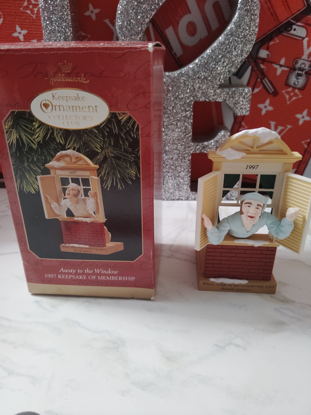 Hallmark Keepsake Ornament 1997 'Away to the Window' - Multi-Color